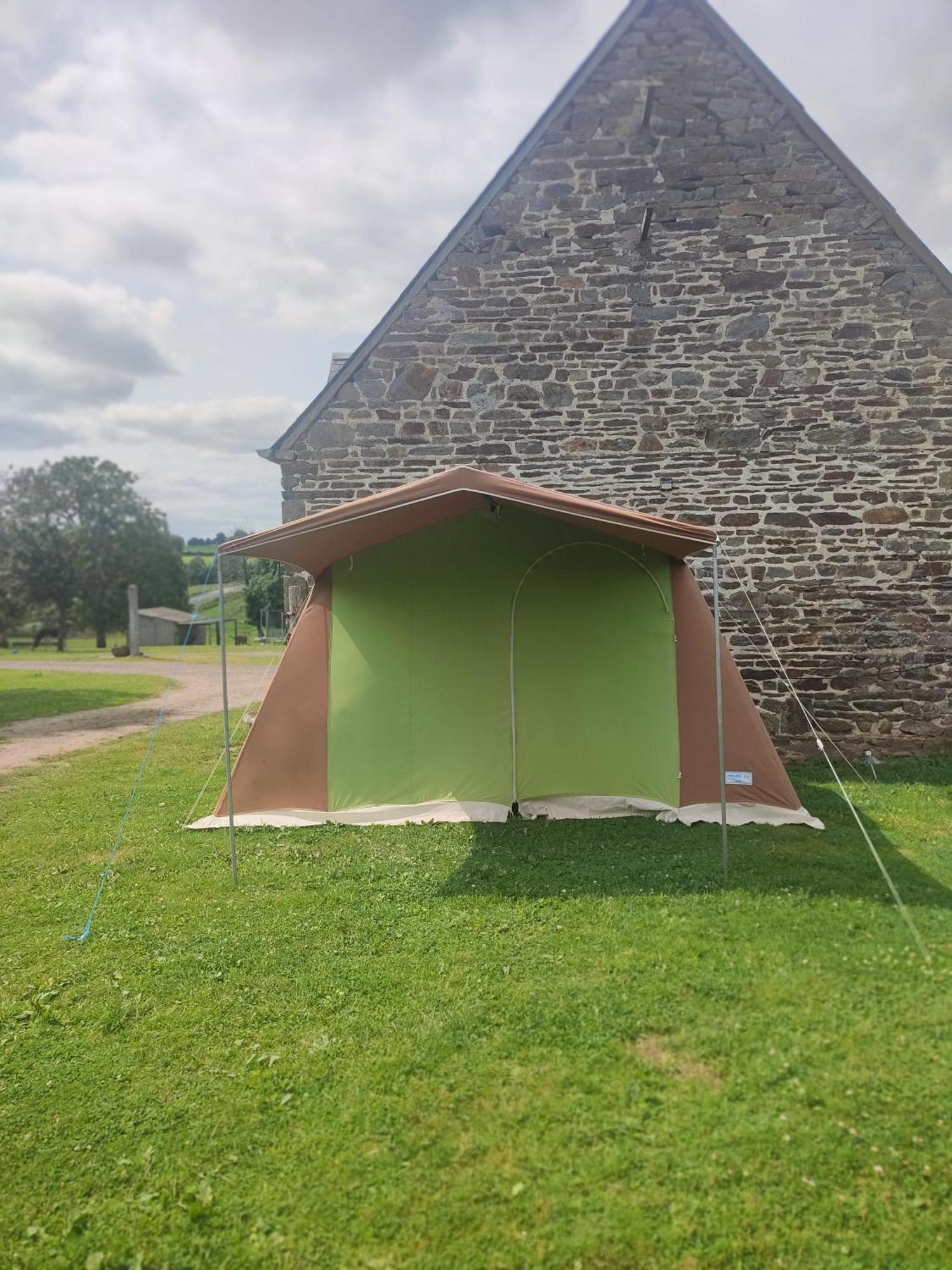 La Billardiere Camping A La Ferme Le Menil-Ciboult Exterior foto