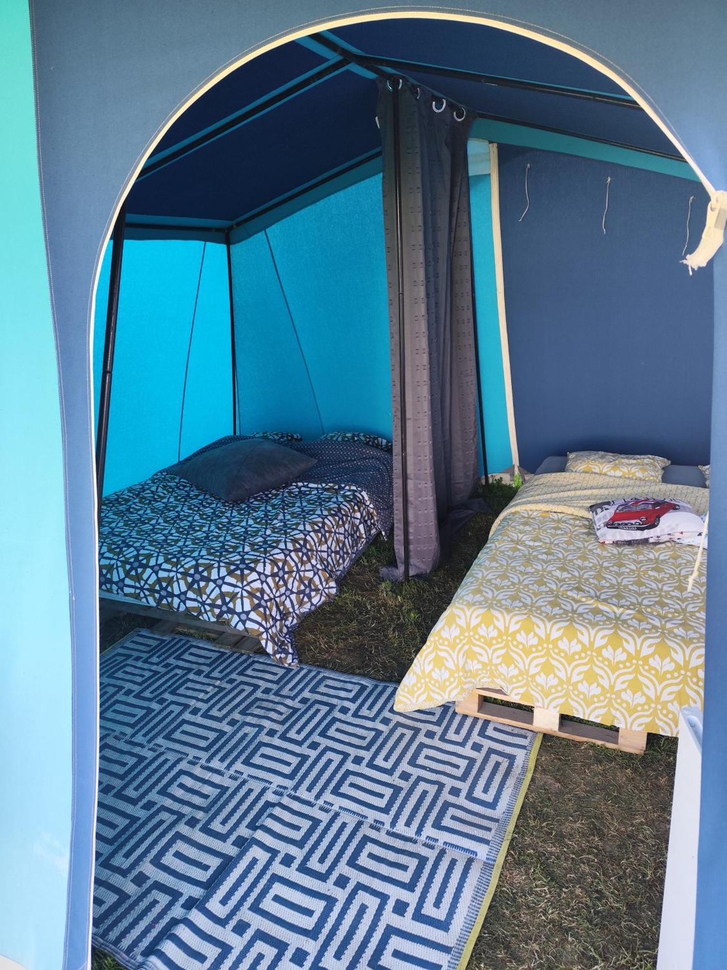 La Billardiere Camping A La Ferme Le Menil-Ciboult Exterior foto